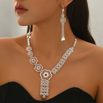 Luxurious Exaggerated Alloy Three-Piece Set
